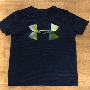 UNDERARMOUR Boys T-shirt 👍🏻